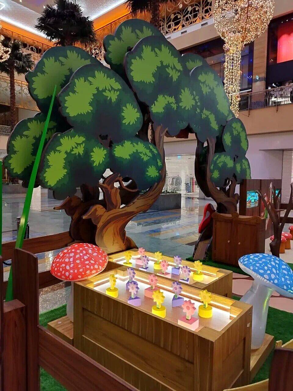 The Smurfs mall activation, view 4 of 11