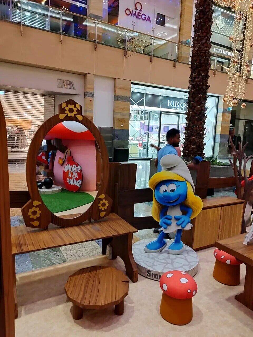 The Smurfs mall activation, view 11 of 11