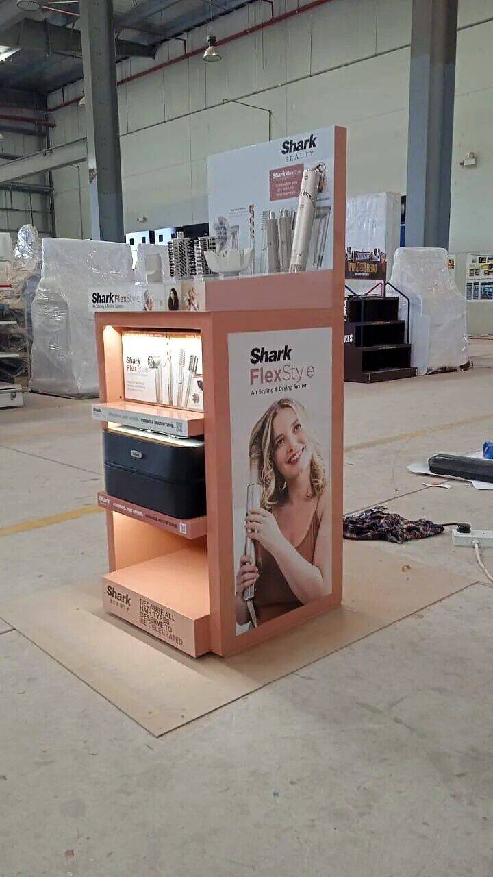 Shark beauty display, from workshop to install